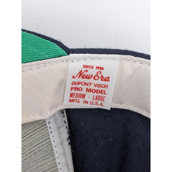 Vtg. Notre Dame Irish Black Embroidered New Era USA Med-Large Size Baseball Hat - Picture 8 of 10